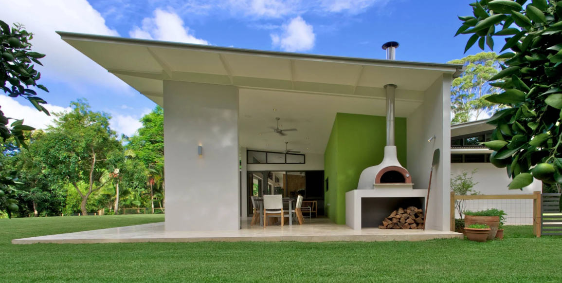 pizza oven in your backyard